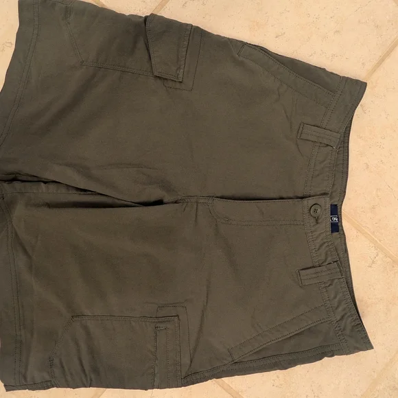 George Men's Dark Green Cargo Shorts - Picture 1 of 7